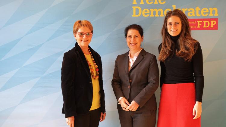 Monika Bock, Katja Hessel und Susanne Seehofer in Aschheim, 2024